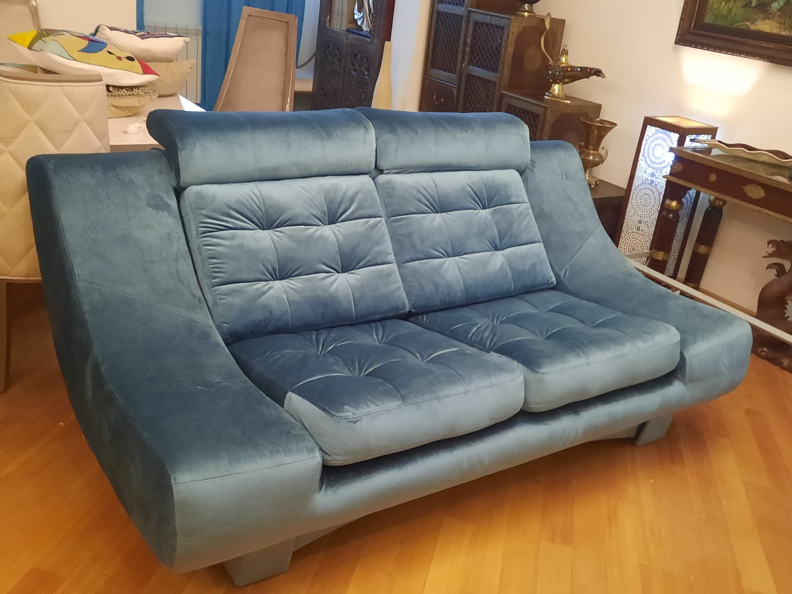 Обивка дивана на дому. Новопетровское