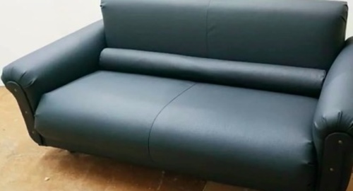 Обивка дивана на дому. Новопетровское